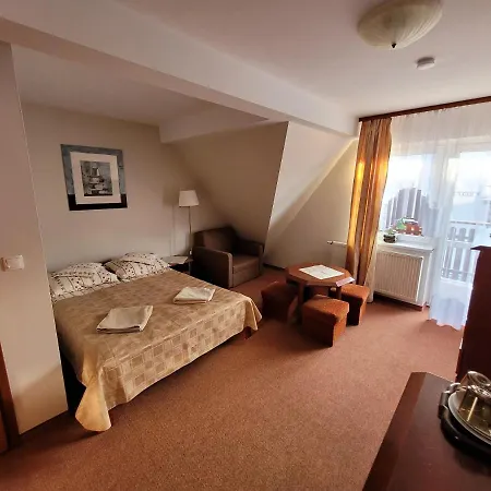 Ostoja U Pyrca זקופאנה