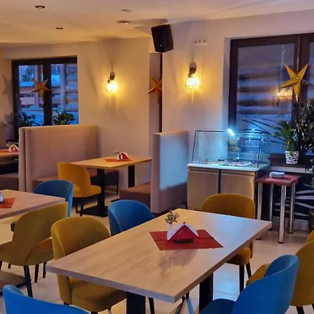 לינה וארוחת בוקר Ostoja U Pyrca זקופאנה